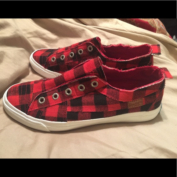 buffalo plaid blowfish